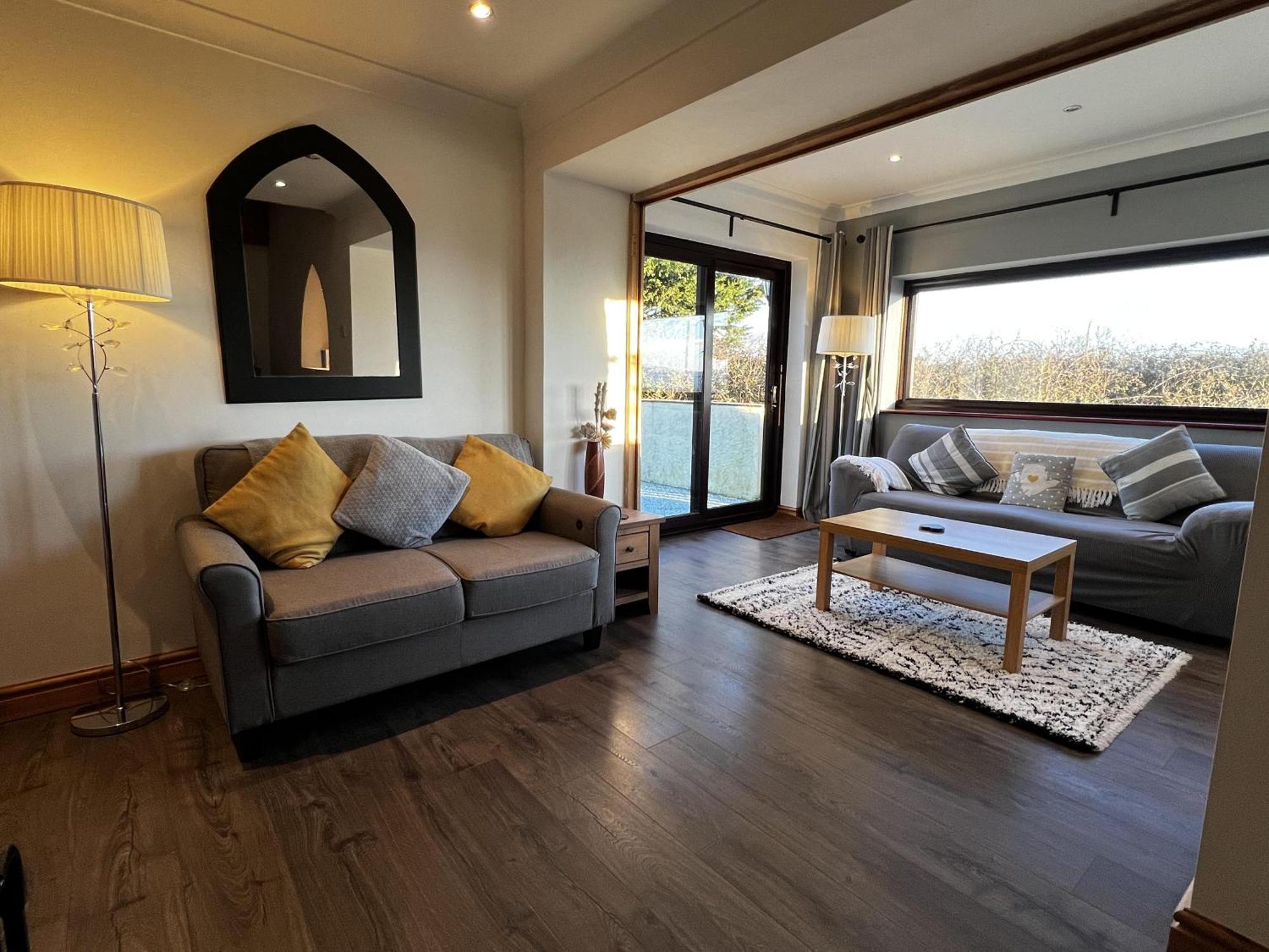 3 Bed Detached Cottage- Log Burner Mountain Views Beaumaris Ngoại thất bức ảnh